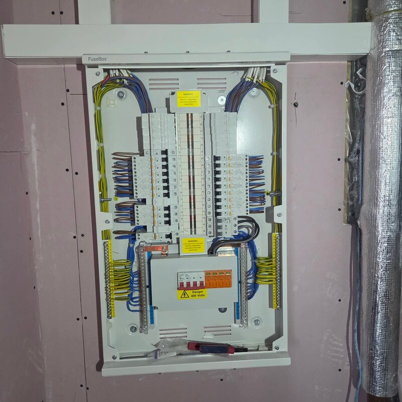 Electrician Bucuresti.